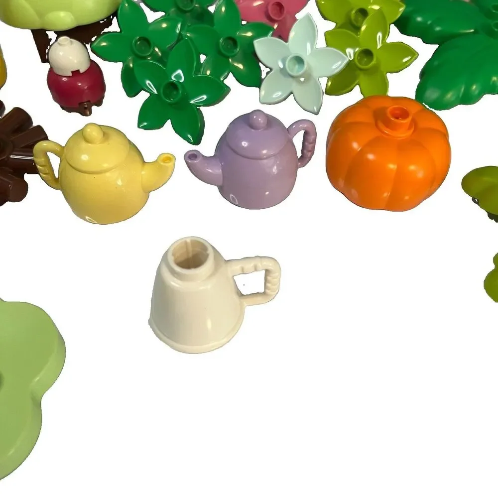 LEGO DUPLO Unique Lot Of 35 Pieces Palms, Flowers, Teapots, Pineapple - Picture 8 of 9